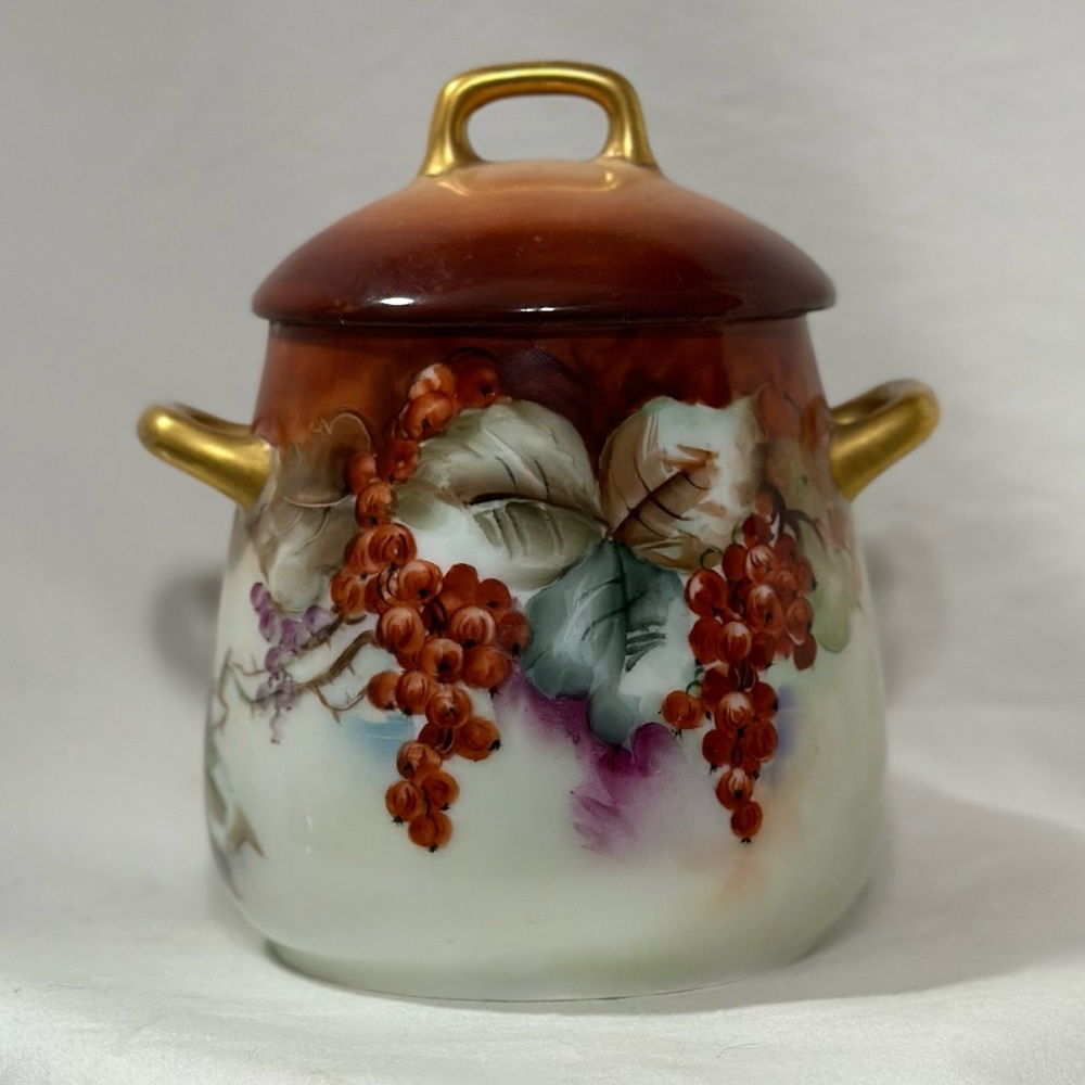 Bavarian hand painted lidded porcelain jar dish. Condensed milk dish. Early 1900